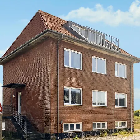 2 Bedroom Stunning Home In Harboore Holiday home *